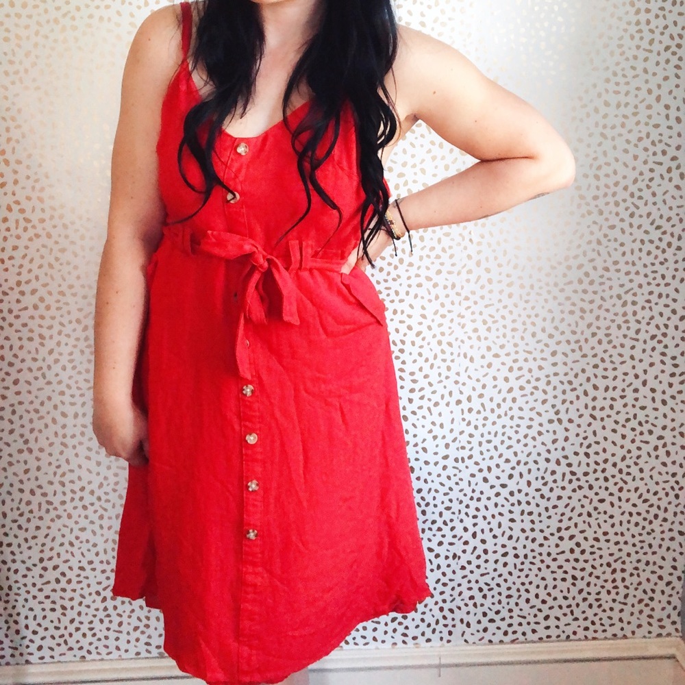LULU’S / Red Button Dress Size Medium